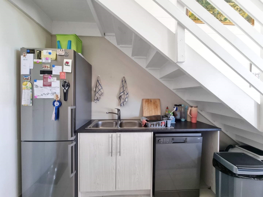 3 Bedroom Property for Sale in Sandbaai Western Cape